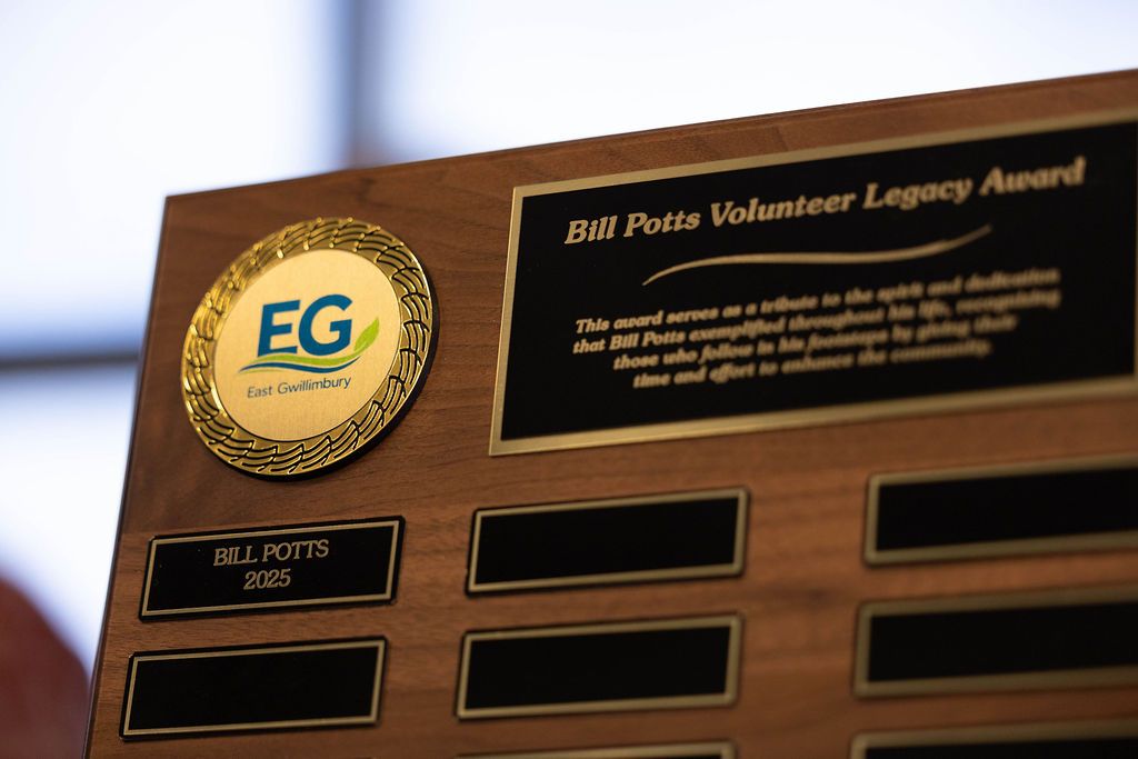 The photo is of award that says Bill Potts on it