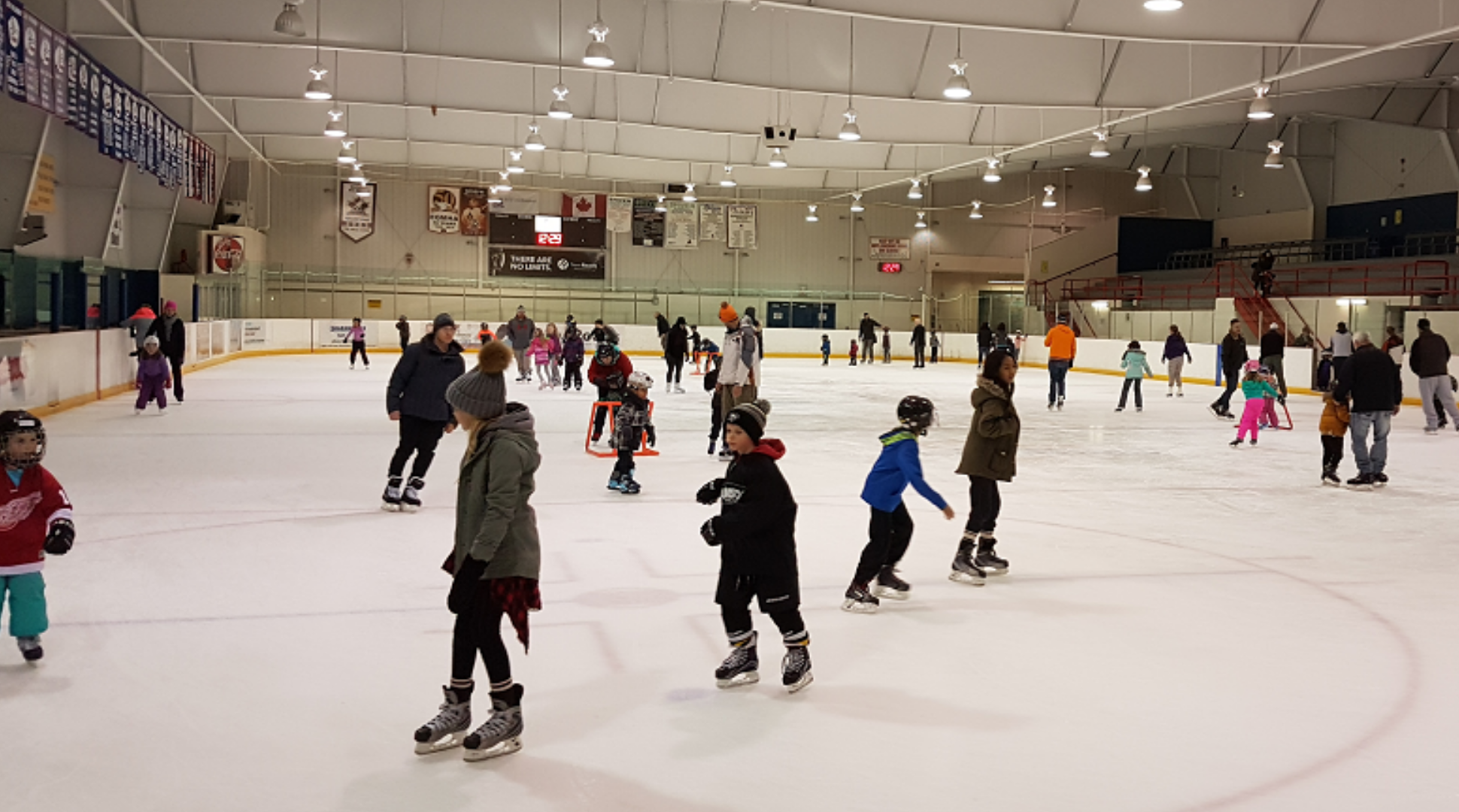 People enjoying a Public Skate at the East Gwillimbury Sports Complex