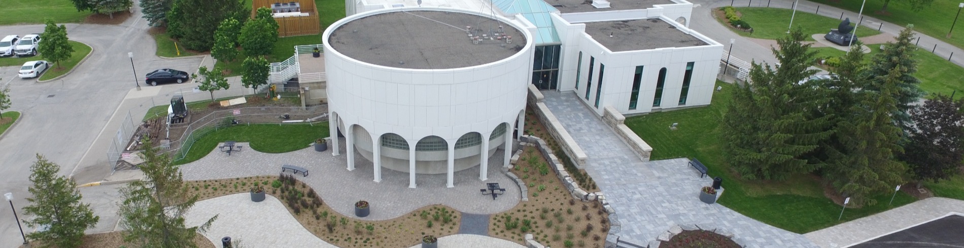 Accessibility entrance at the East Gwillimbury Civic Centre