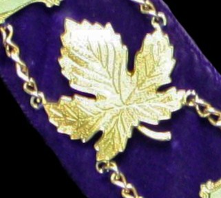 Chain of Office: Maple Leaf medallion