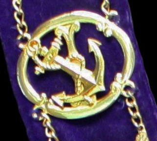 Chain of Office: Anchor medallion