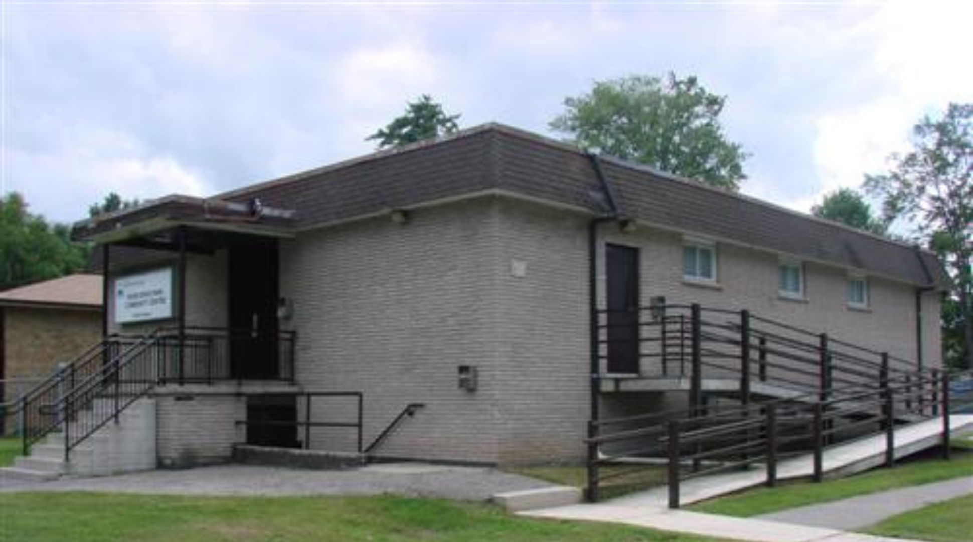 River Drive Park Community Centre